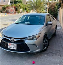 تۆیۆتا کامری